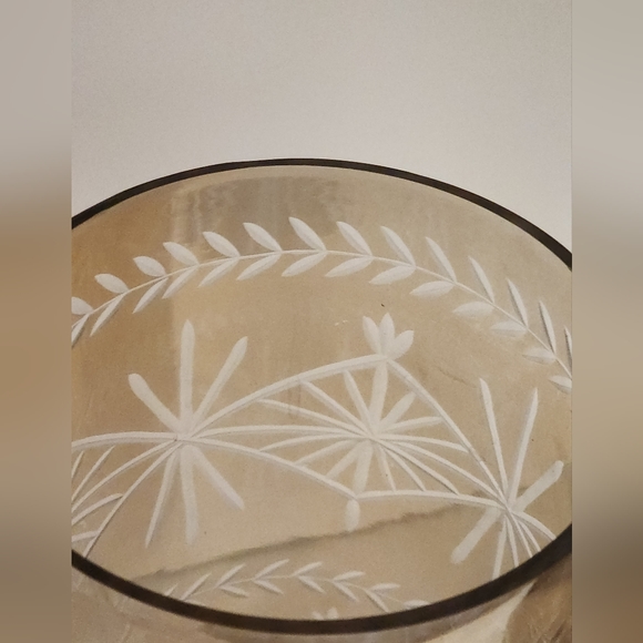 Fantastic Etched Glass Vases/Hurricane - Picture 3 of 4